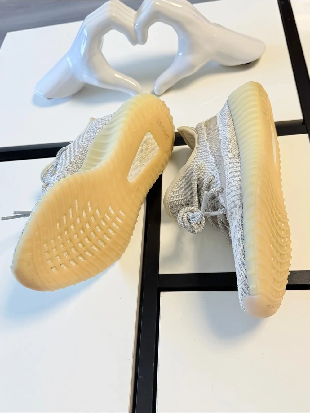 Yeezy Boost 350 V2 'Lundmark' • Size 4.5M / 5.5W • Excellent • No Box